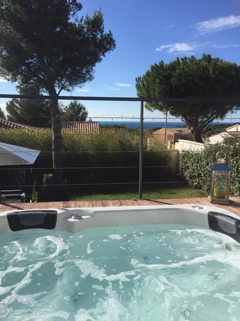 L'ESCALE COTE BLEUE B&B AND Spa Bed and Breakfast in Sausset-les-Pins