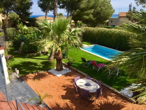 L'ESCALE COTE BLEUE B&B AND Spa Bed and Breakfast in Sausset-les-Pins