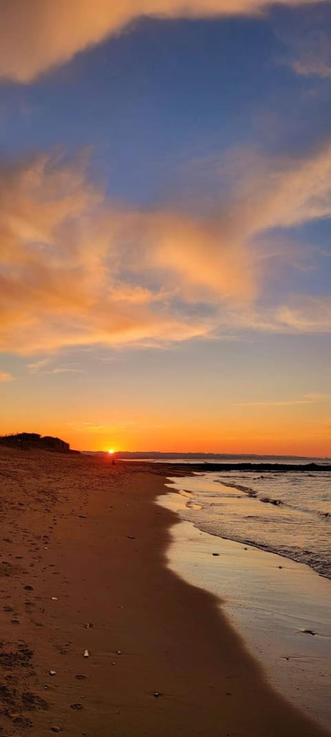 Nearby landmark, Day, Natural landscape, Beach, Sea view, Sunrise