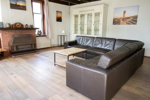 Hof Zuidvliet Country House in Wolphaartsdijk