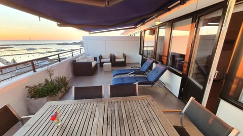 Balcony/Terrace, Sea view, Sunset