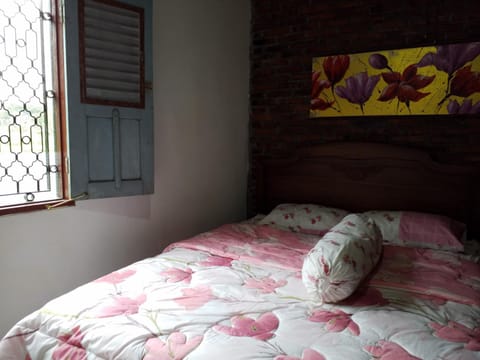 Joglo Mriyunan Vacation rental in Special Region of Yogyakarta