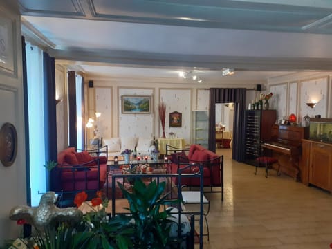 Aigle d'Or Hotel in Thiers
