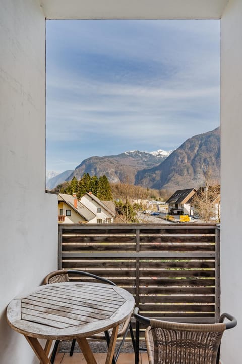 Day, Natural landscape, View (from property/room), Balcony/Terrace, Mountain view