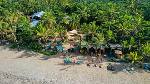 Restaurant/places to eat, Day, Beach, Sea view