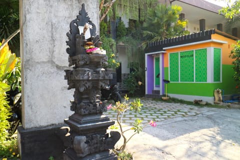 Micost Homestay Bed and Breakfast in Kuta