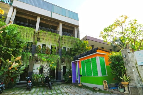 Micost Homestay Bed and Breakfast in Kuta