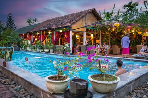 Phong Nha Farmstay Resort in Laos