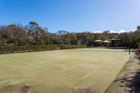 The Heyfield Hideaway: Tennis & Spa House in Melbourne