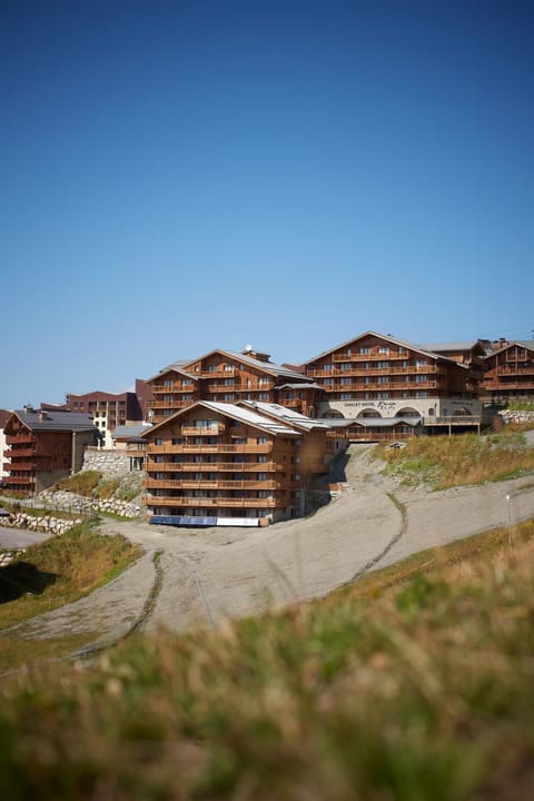 CGH Résidences & Spas les Chalets du Soleil Contemporain Apartment hotel in Les Allues