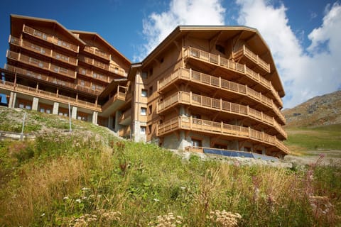CGH Résidences & Spas les Chalets du Soleil Contemporain Apartment hotel in Les Allues