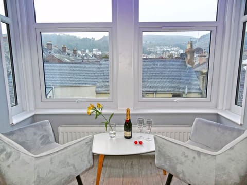 Sea Nest Apartment by Seaside Llandudno Apartment in Llandudno