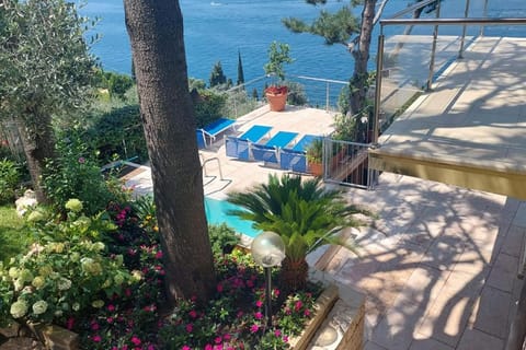 Balcony/Terrace, Pool view, Swimming pool