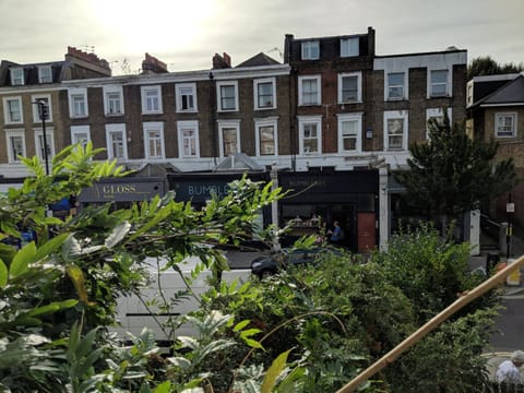 Property building, Spring, Day, Garden, Garden view