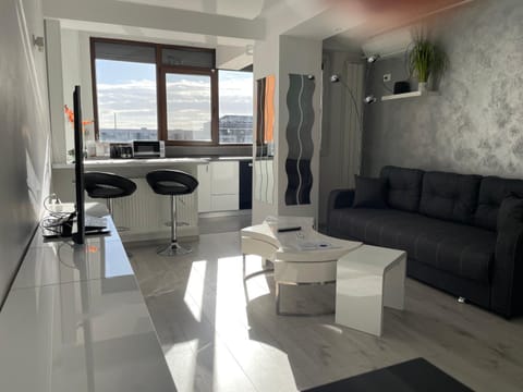 Luxury Two Room Apartment Residence Militari M3 Appartement in Bucharest
