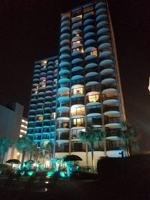 The Palms Resort-Oceanfront Condominio in Myrtle Beach