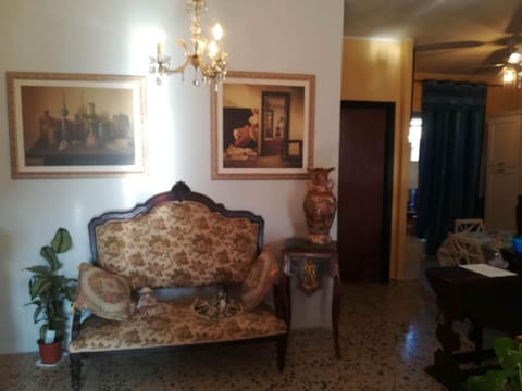 Domus Aurea Bed and Breakfast in Oristano