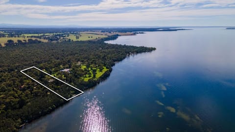 Acacia Lakehouse Maison in Loch Sport