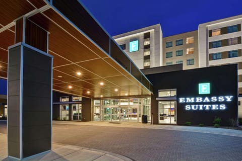 Embassy Suites By Hilton Plainfield Indianapolis Airport Hotel in Plainfield