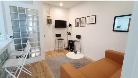 New apartment beside Barça Stadium 2 Apartment in L'Hospitalet de Llobregat