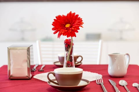 Coffee/tea facilities, Kitchen or kitchenette