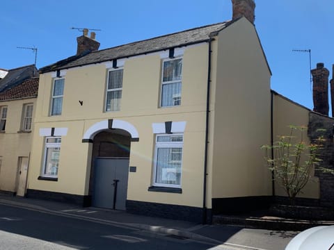 No. 4 Smith Cottages Apartment in South Somerset District