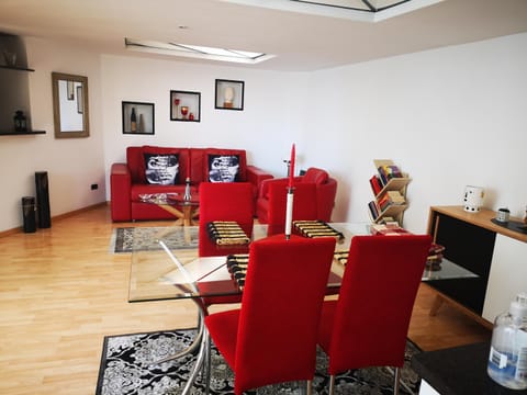 Corte Lambruschini central apartment with Free covered Parking Eigentumswohnung in Genoa