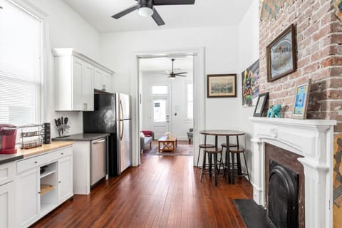 Private 2BR Condo in Uptown by Hosteeva Condo in New Orleans