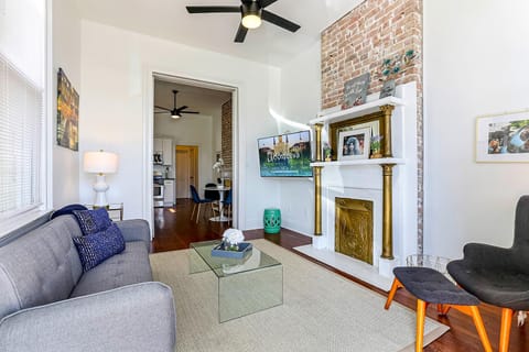 Private 2BR in Uptown by Hosteeva Condo in New Orleans