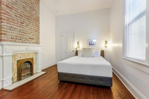 Private 2BR in Uptown by Hosteeva Condo in New Orleans