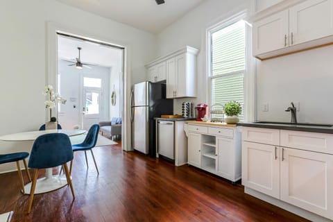 Private 2BR in Uptown by Hosteeva Condo in New Orleans