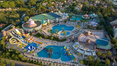 Bird's eye view, Swimming pool