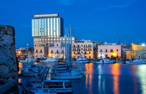 Nearby landmark, Facade/entrance, City view, Sea view, Sunset