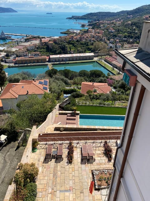 Miramare Apartments&Suites Apartment hotel in La Spezia