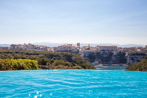 City view, Swimming pool