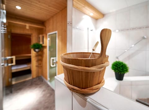 Sauna, Steam room, Spa and wellness centre/facilities
