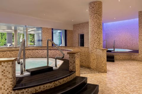 Hot Tub, Spa and wellness centre/facilities