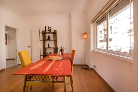 Food and drinks, Dining area