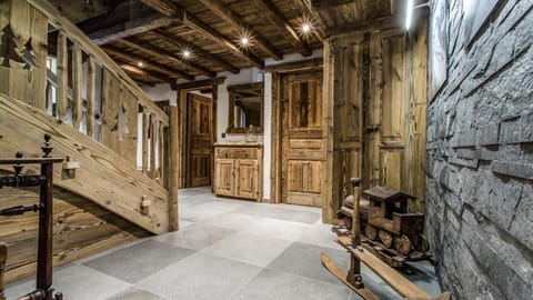 Chalet Chal'heureux + Annexe Chalet in Chamonix