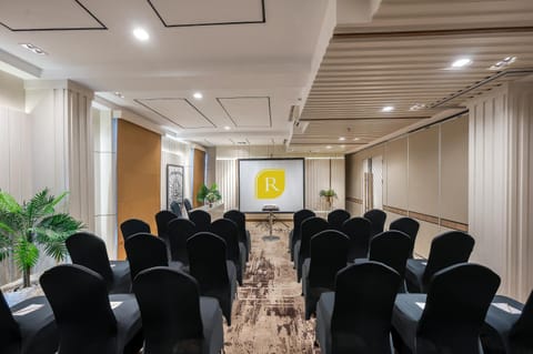 Meeting/conference room