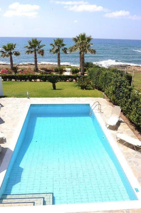 Platzia Beach Villas Villa in Paphos District