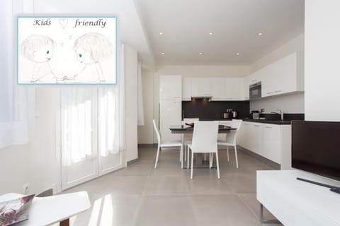 MARTINEZ AREA: NEW 2BEDS/2BATHS Apartment in Cannes