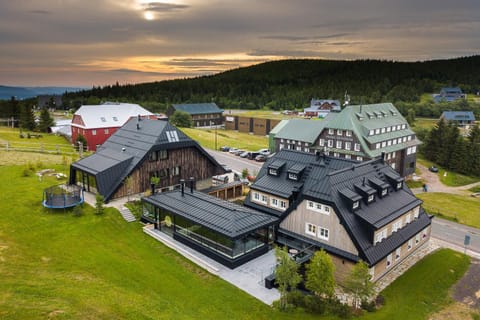 Property building, Bird's eye view