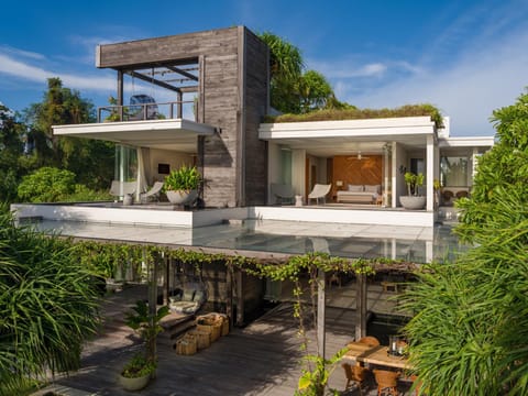 Property building, Day, Garden, View (from property/room), Balcony/Terrace, Garden view