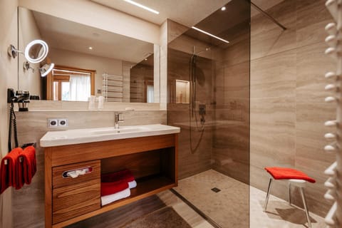 Shower, Bathroom, Bath