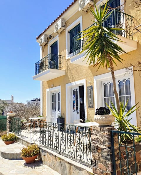 Property building, Balcony/Terrace