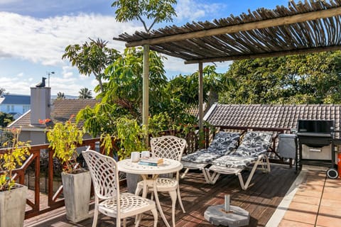 Patio, View (from property/room), Balcony/Terrace, sunbed