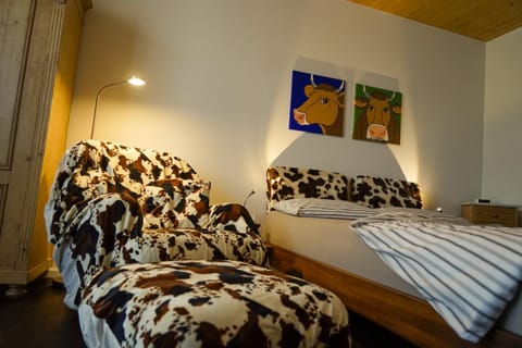 Bed, Living room, Bedroom