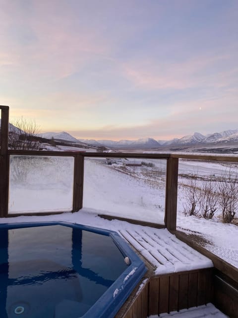 Hot Tub, Mountain view