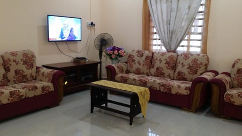 IsMa Lumut Homestay Casa in Perak